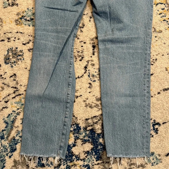 Madewell Curvy Perfect Vintage Jean: Coney Wash - Destroyed Edition - Picture 10 of 13